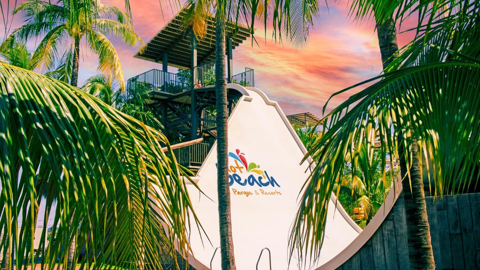 Hot Beach Resort Olímpia Εξωτερικό φωτογραφία Splash Island