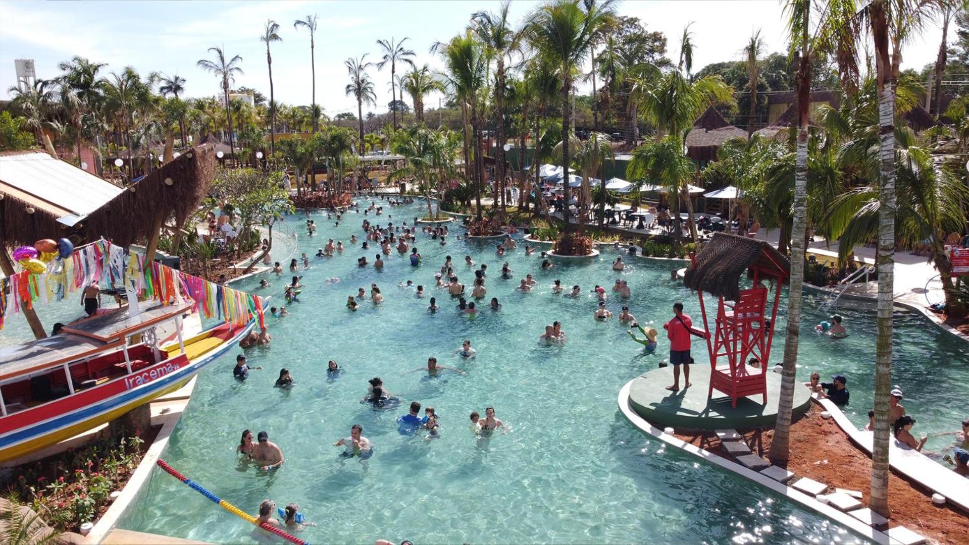 Hot Beach Resort Olímpia Εξωτερικό φωτογραφία Splash Island
