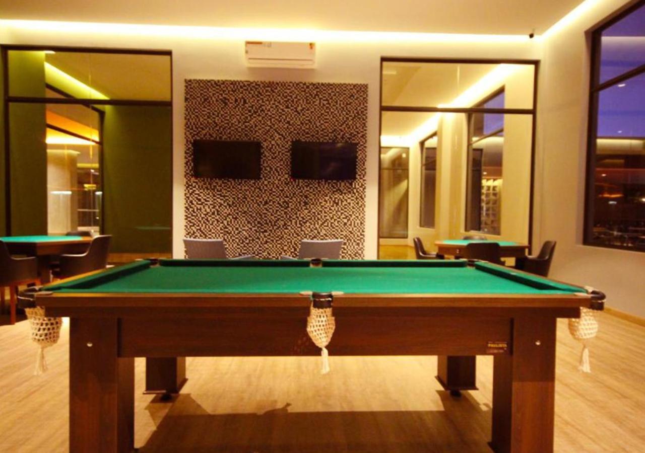Hot Beach Resort Olímpia Εξωτερικό φωτογραφία A pool table